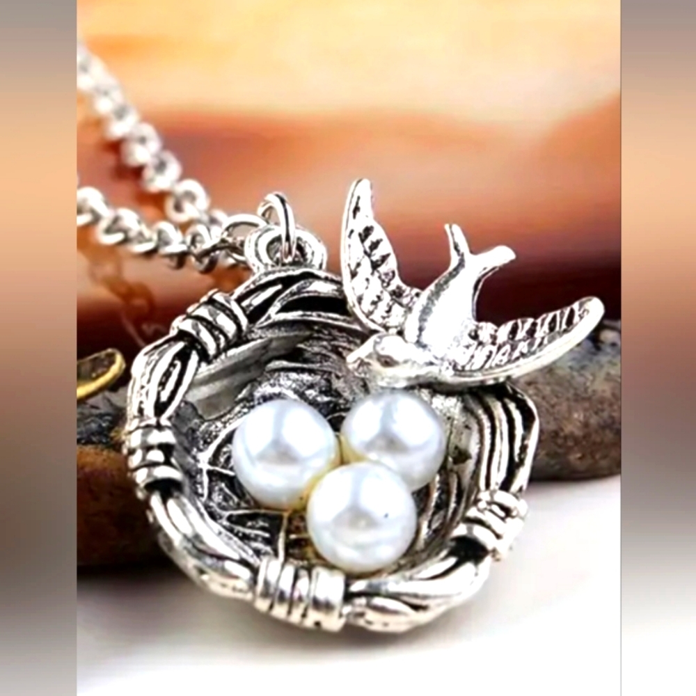 BIRD NEST NECKLACE BEAUTIFUL SIMULATED PEARL EGGS NP#2
